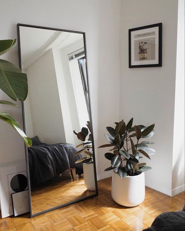 How To Use Mirrors In Minimalist Interior Design